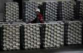 Aluminium glut to continue as smelters get lifeline of lower costs
