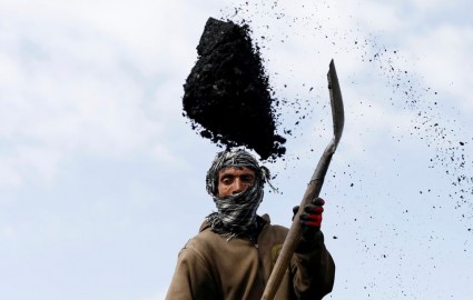 طالبان صادرات زغال سنگ افغانستان را افزایش داد