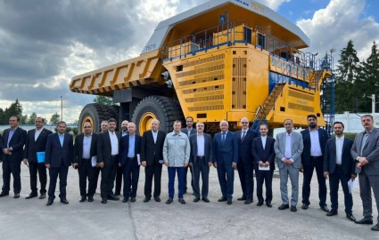 بازدید وزیر صمت ایران از شرکت بلاز تولیدکننده ماشین‌آلات سنگین معدنی