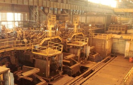 کاهش تولید کارخانجات فولاد به دلیل کمبود گاز‌